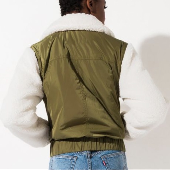 BLANK NYC Bomber Style Sherpa Jacket - Picture 9 of 10